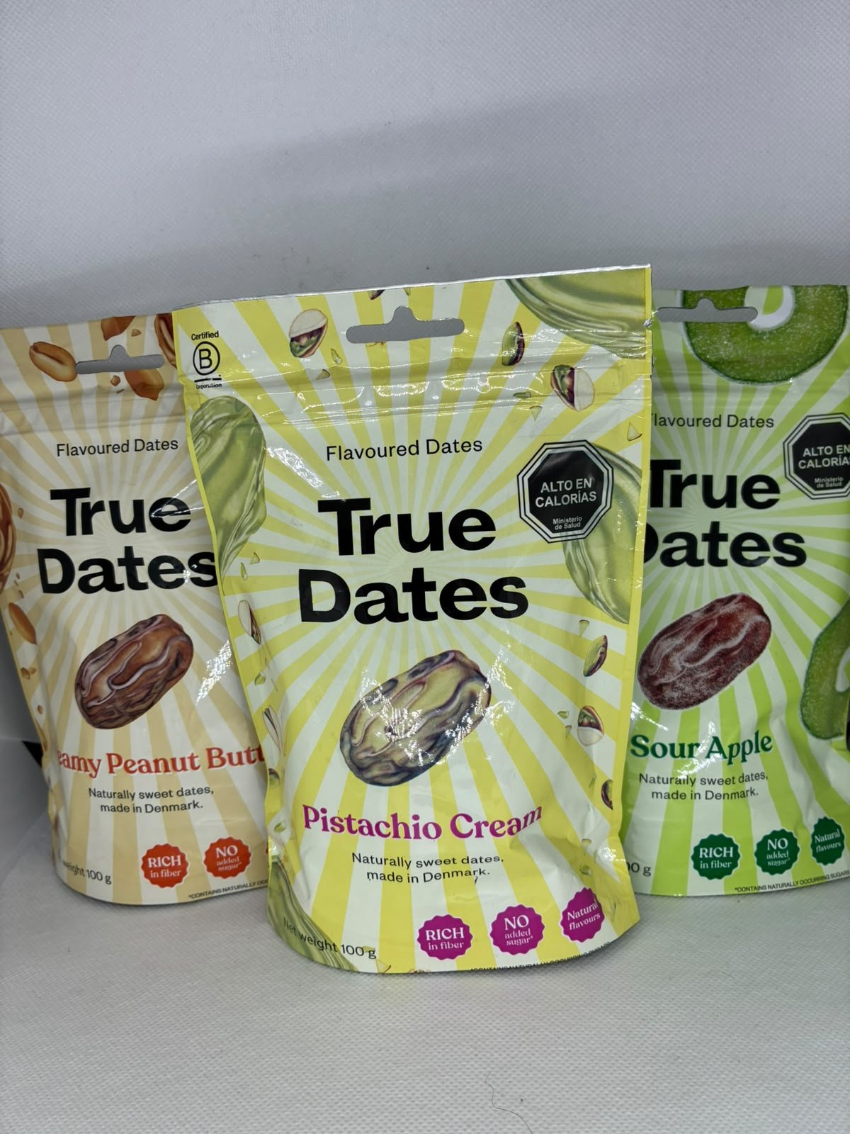 True Dates Variedades